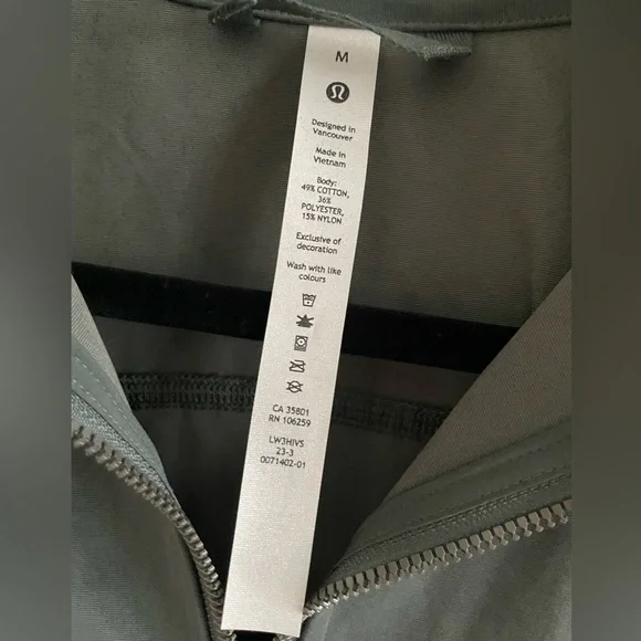 New! Lululemon Green Jacket - Picture 7 of 7